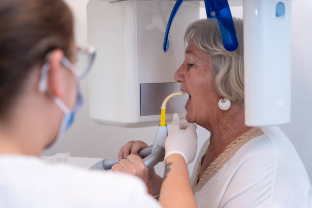 Best Emergency Cosmetic Dentistry (e.g., broken veneers) in Laingsburg, MI